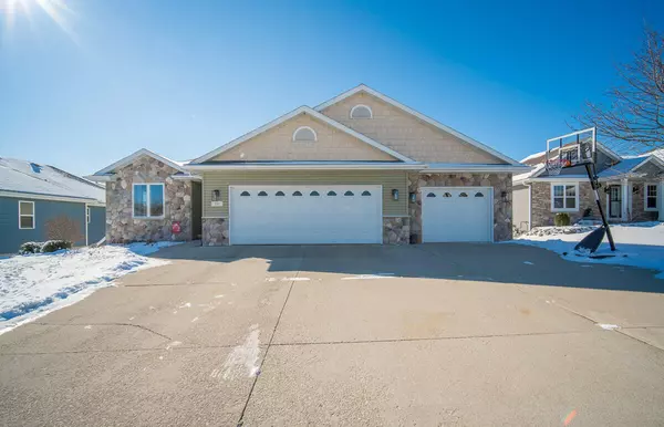 261 Owls Ln, Kewaskum, WI 53040