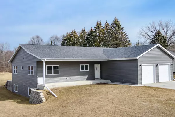 3916 E Obrien Rd, Oak Creek, WI 53154