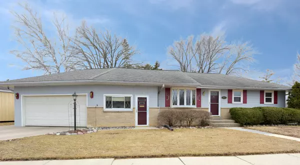 5411 W Plainfield Ave, Milwaukee, WI 53220