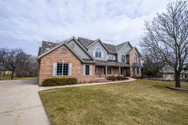 Delafield, WI 53018,N17W30646 Woodland Hill Dr