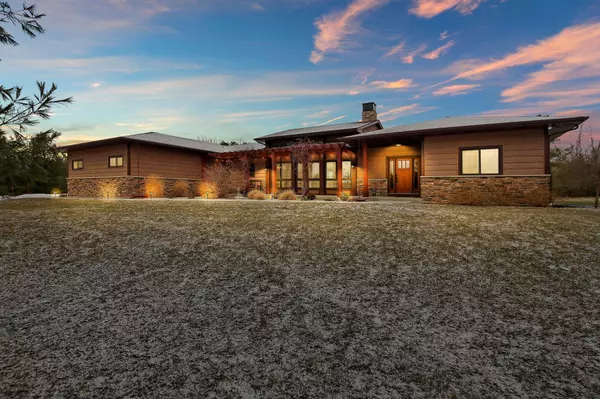 10530 39th Ave, Pleasant Prairie, WI 53158