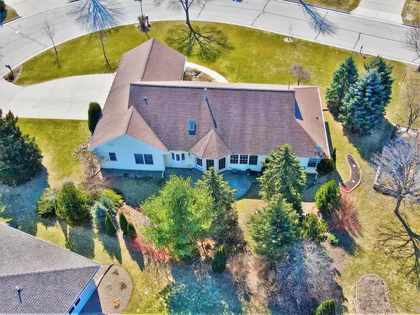 218 Maple Dr, Plymouth, WI 53073