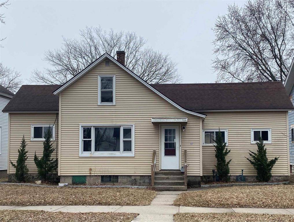 1137 Parnell St, Marinette, WI 54143