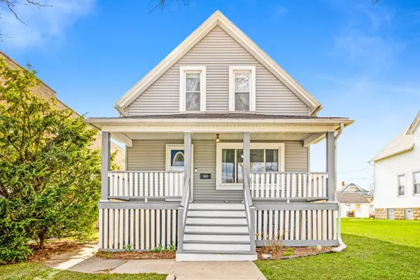3251 S Pine Ave, Milwaukee, WI 53207