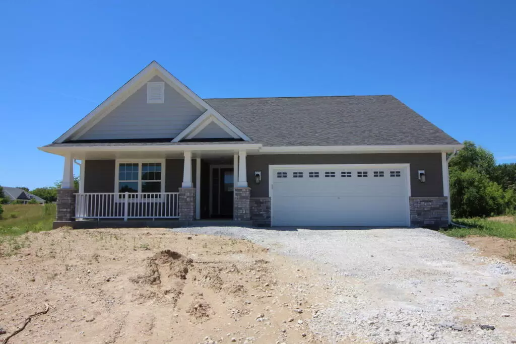 Twin Lakes, WI 53181,851 Meadow View Ln