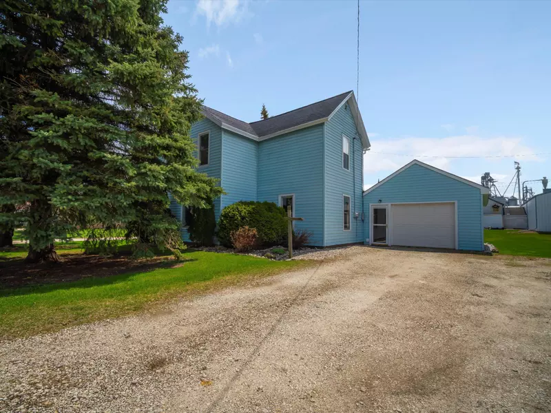 231 Mill St, Reedsville, WI 54230