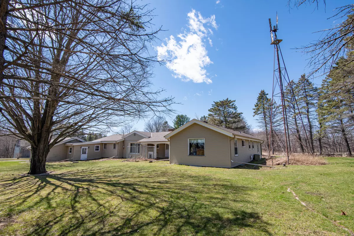 Addison, WI 53002,5805 Land of Oz Ln