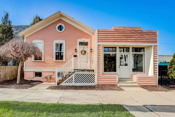 226 W Mineral St Unit 228, Milwaukee, WI 53204