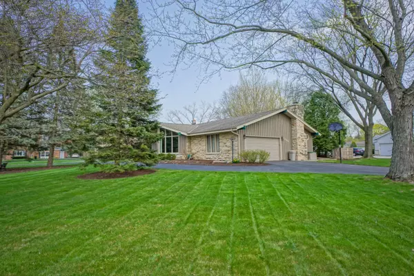 Brookfield, WI 53005,3200 Applegate Ct