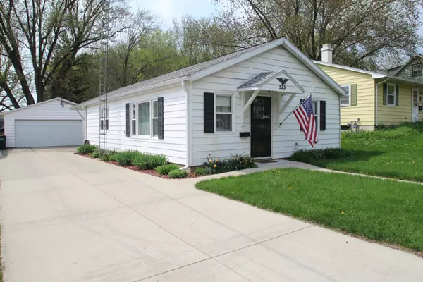 523 Nelson St, Fort Atkinson, WI 53538