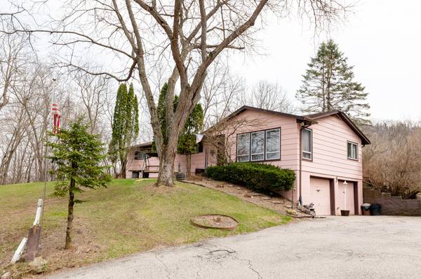 W4475 Drectrah Rd, Barre, WI 54601