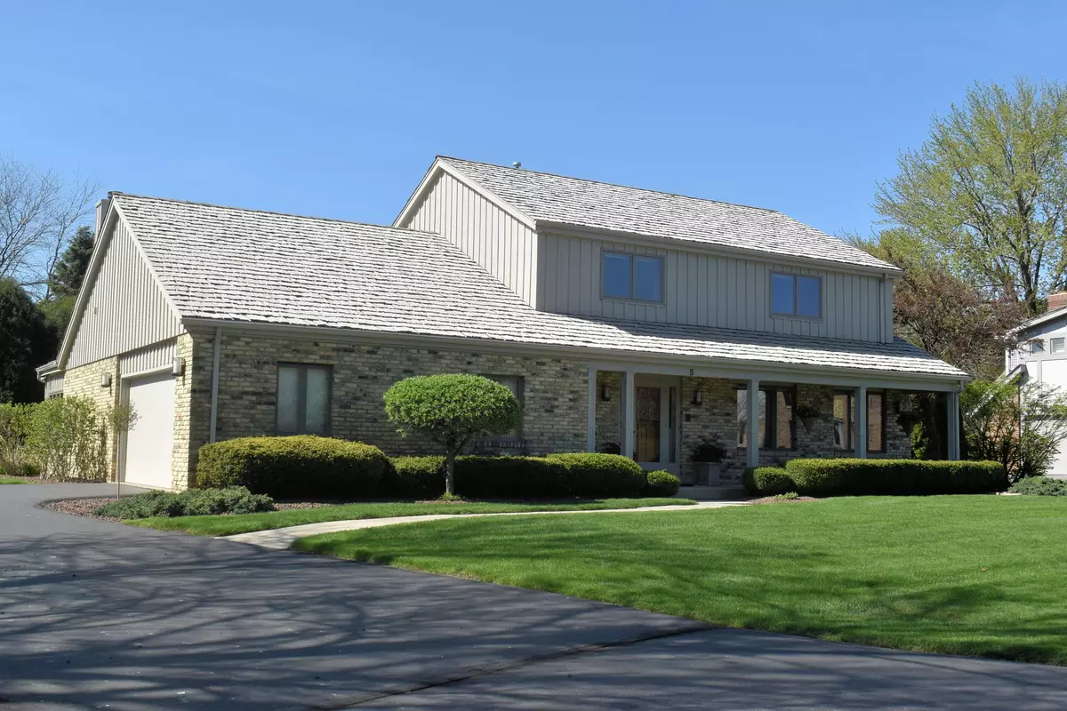 Wind Point, WI 53402,5 Sprucewood Ct