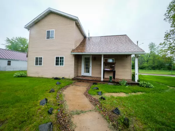 101 Oak St, Black River Falls, WI 54615