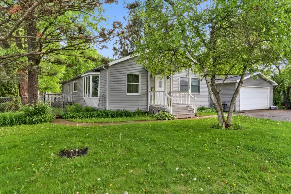 W849 Hyacinth Rd, Bloomfield, WI 53128