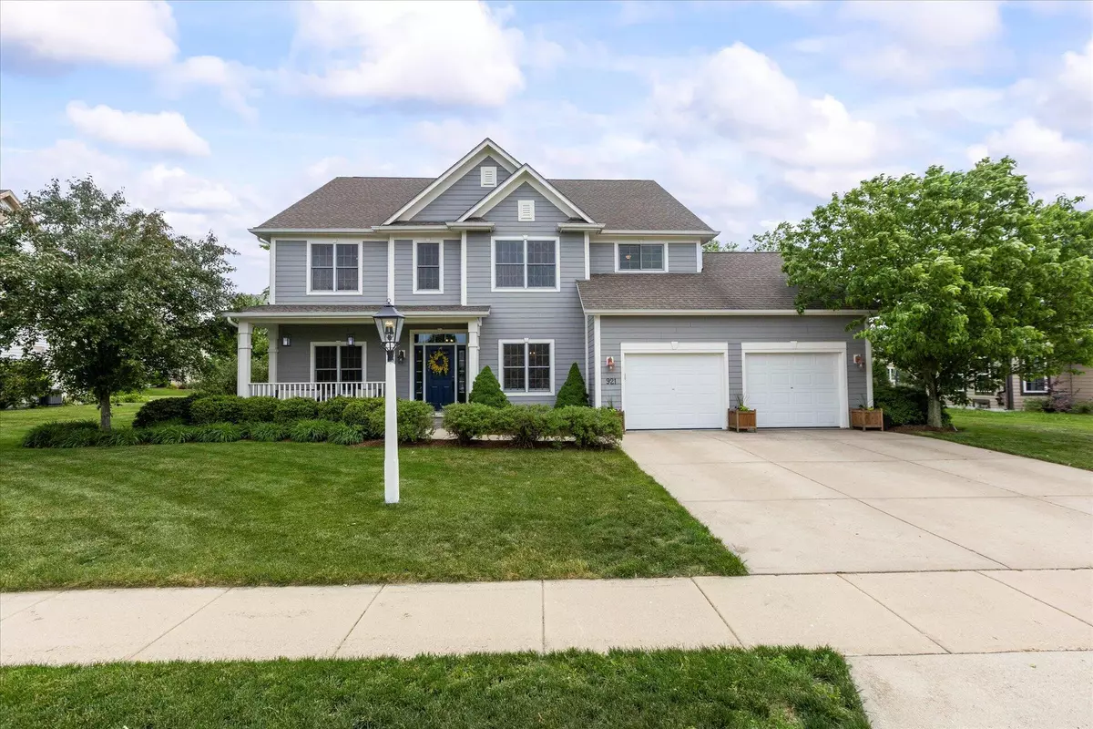 Oconomowoc, WI 53066,921 Prairieview Cir