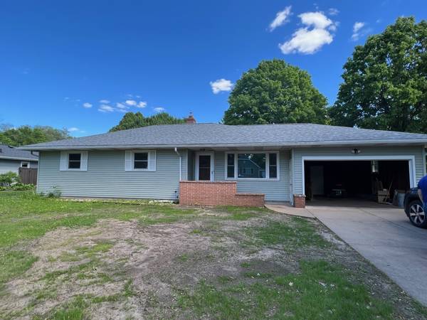 3359 Midway St, Eau Claire, WI 54703