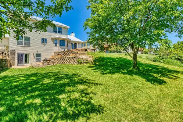 Oak Creek, WI 53154,10380 S Hummingbird Ln