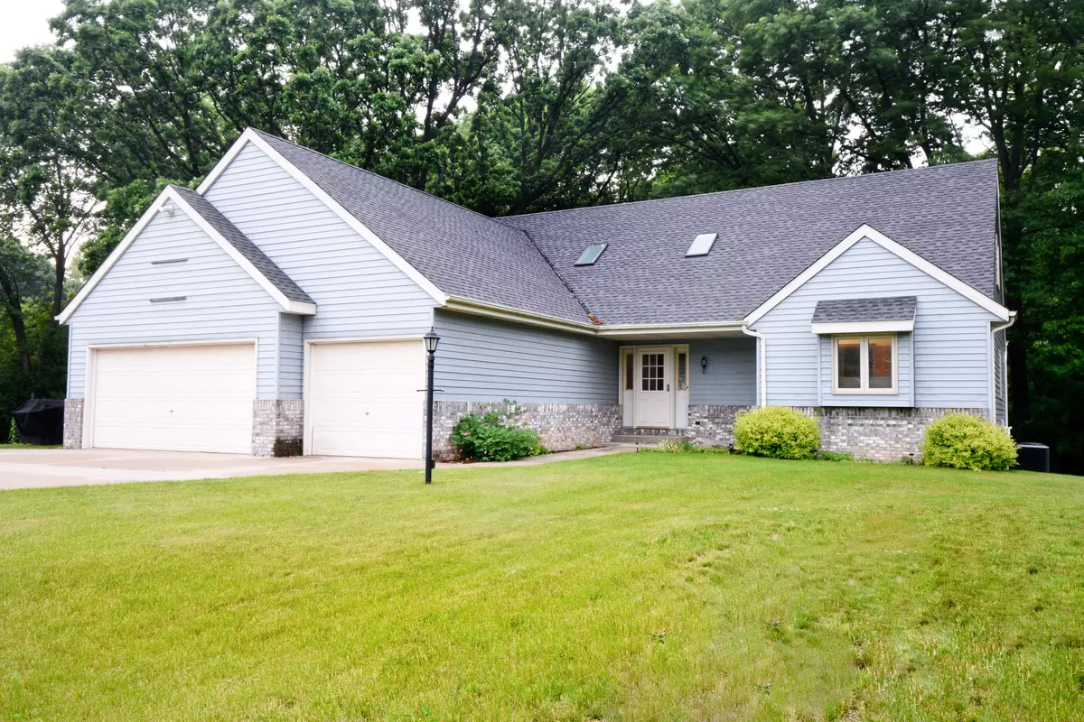 Barton, WI 53090,3034 Bendamar Ln