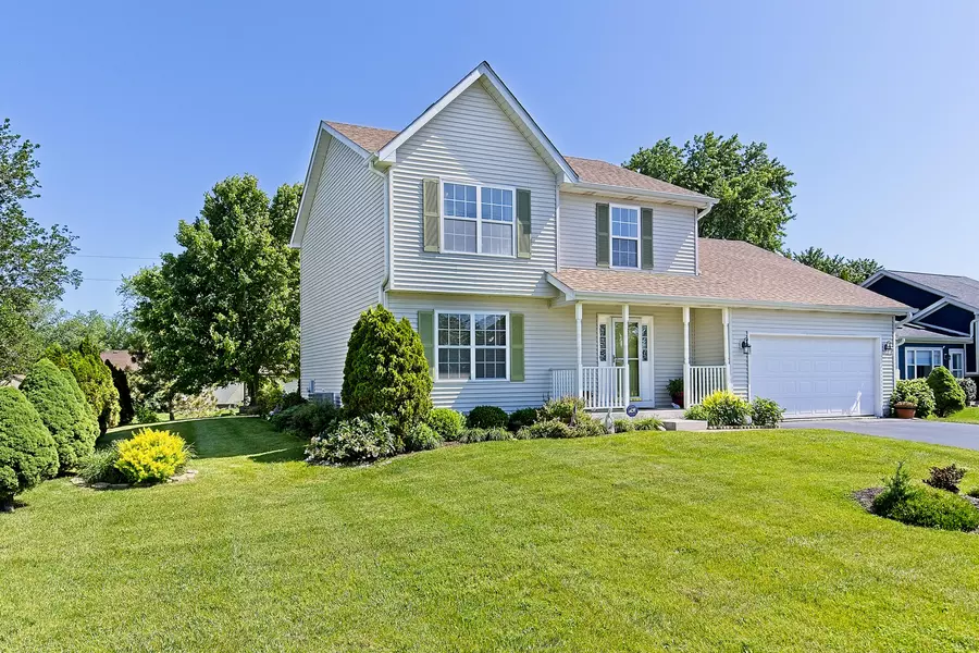 1858 Sunset Dr, Twin Lakes, WI 53181