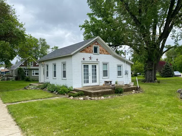 Genoa City, WI 53128,522 Wisconsin St