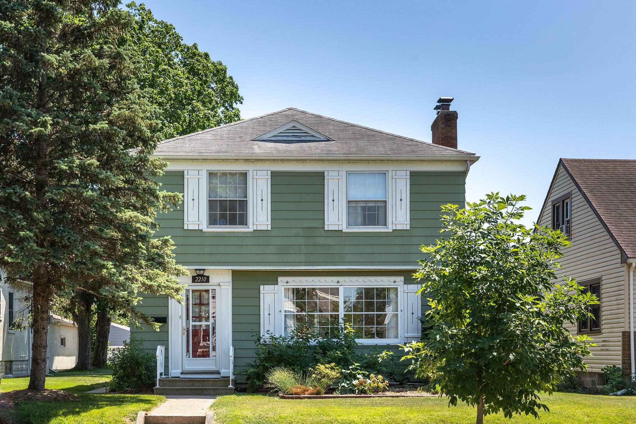 2210 Winnebago St, La Crosse, WI 54601