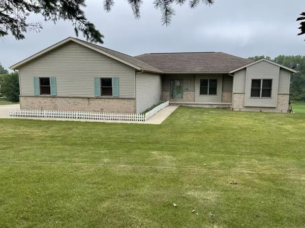 139 Warren St, Beaver Dam, WI 53916