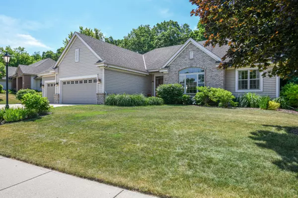 Waukesha, WI 53189,1955 Foxcroft Ln