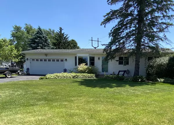 W6761 Cloverdale Rd,  Onalaska,  WI 54650