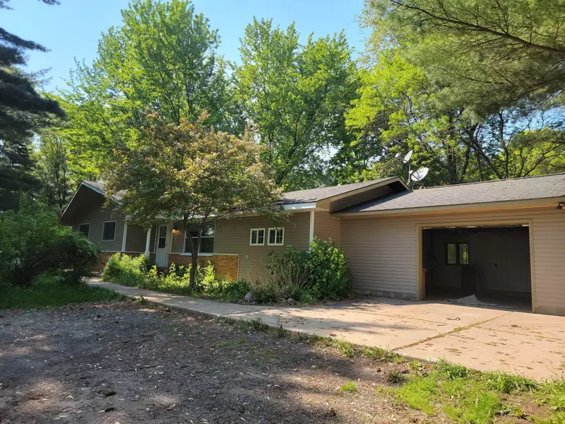 21530 State Highway 21, Greenfield, WI 54660