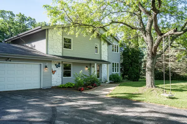 Mukwonago, WI 53149,W313S6340 Willow Springs Ct