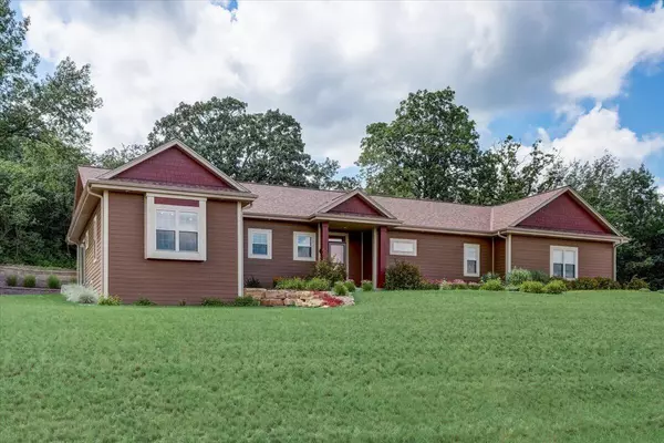 Mukwonago, WI 53149,W321S8865 Leah Way