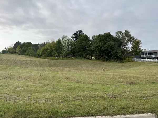 Plymouth, WI 53073,570 Meadow Ridge Ln Unit Lt1