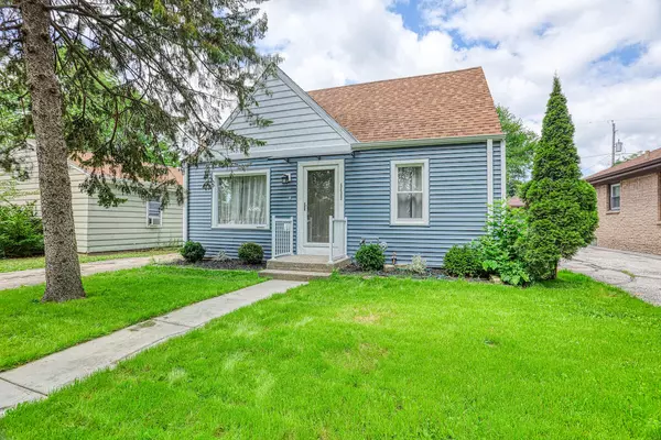 5409 N 73rd St, Milwaukee, WI 53218