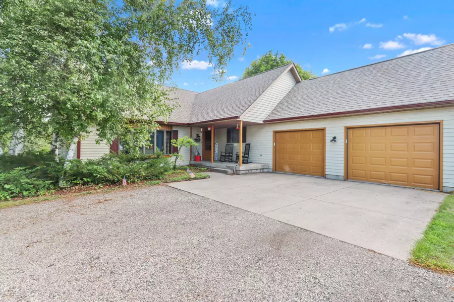 N9181 Connelly Rd, La Grange, WI 53190