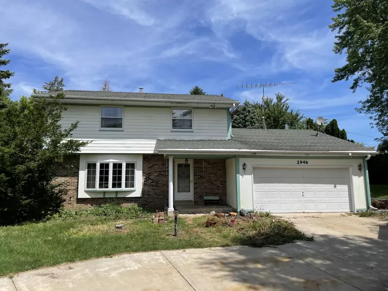 2946 Woodland Ct, Richfield, WI 53017