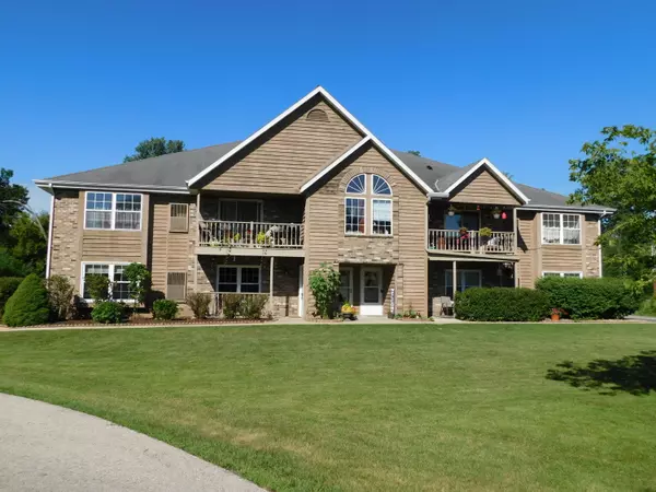 387 N Dries St Unit B, Saukville, WI 53080