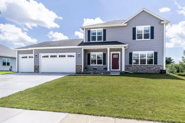 53 Rushmore Ln, Hartford, WI 53027
