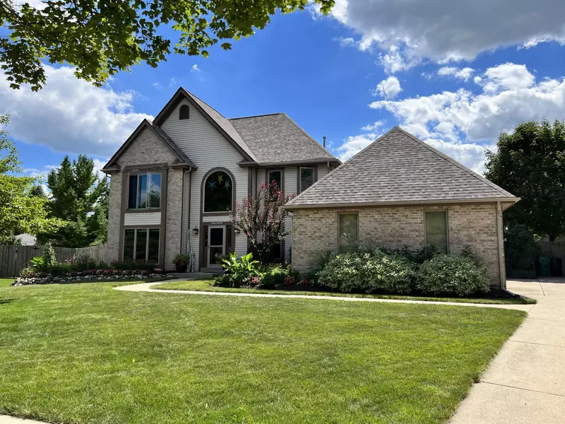 N106W7091 Dayton St, Cedarburg, WI 53012