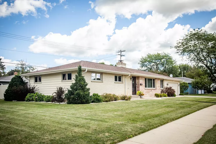 2305 Mt Vernon Ave, Janesville, WI 53545