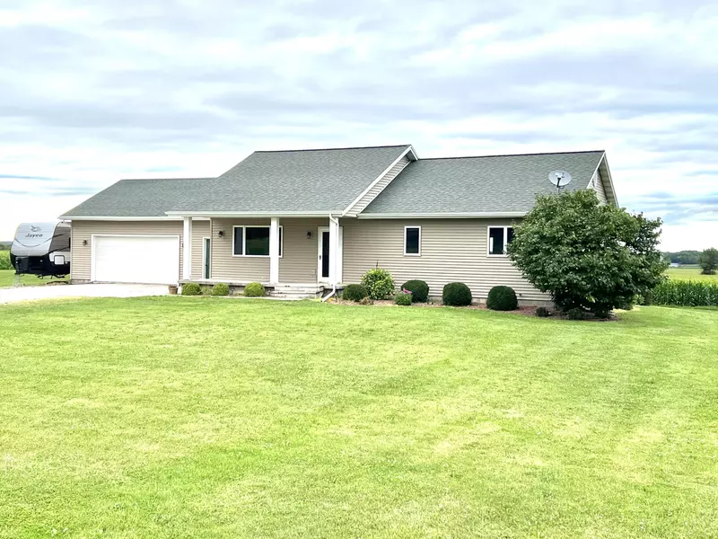 7532 English Lake Rd, Newton, WI 54220