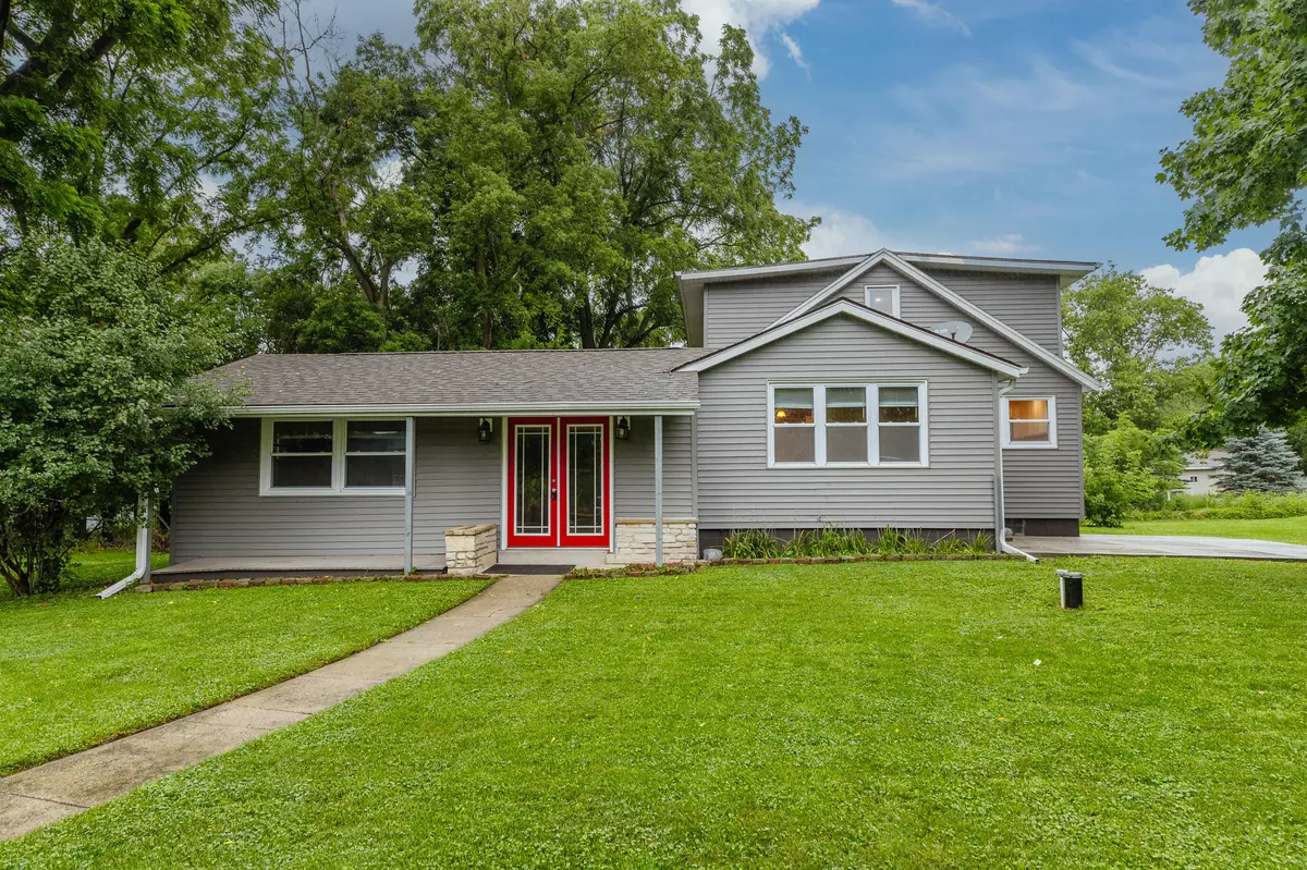 Delafield, WI 53072,N20W28338 Oakton Rd