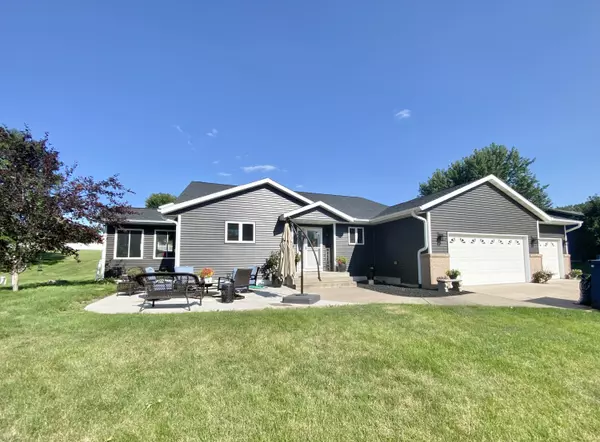 N7098 Bice Ave, Holland, WI 54636