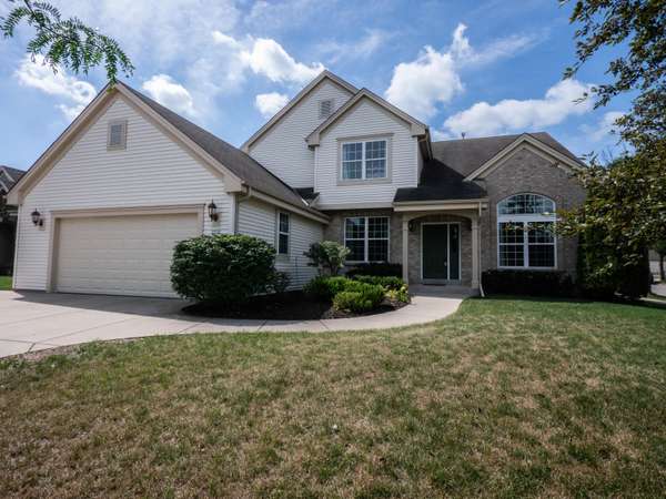 2931 Tanglewood Dr, Waukesha, WI 53189