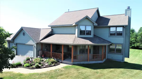 W5621 Colony Dr, Sherman, WI 53075