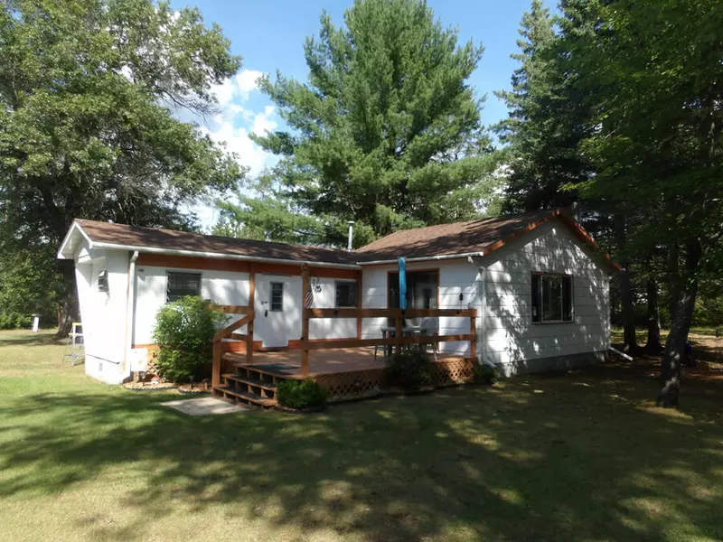 W12906 Valary Ln, Stephenson, WI 54104