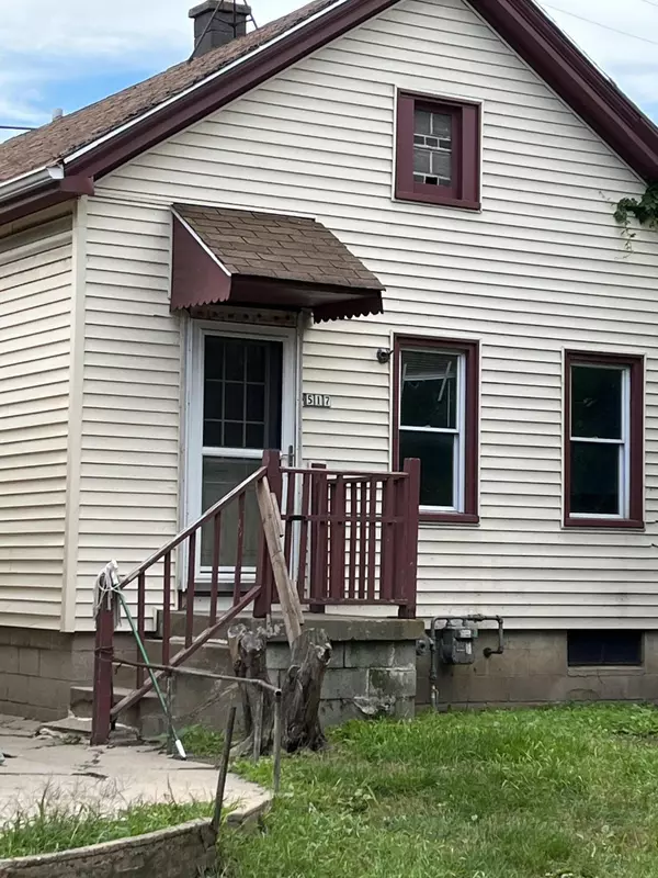 517 W Madison St, Milwaukee, WI 53204