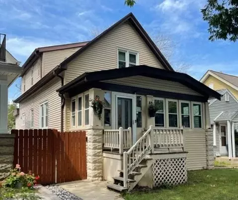 Milwaukee, WI 53215,2957 S 14th St