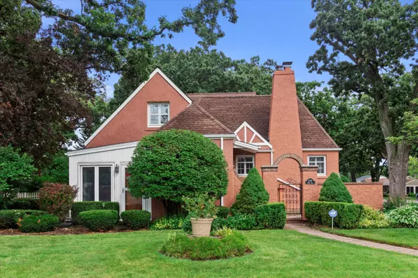 7329 52nd Ave, Pleasant Prairie, WI 53142