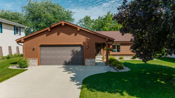 16240 W Allison Ln, New Berlin, WI 53151