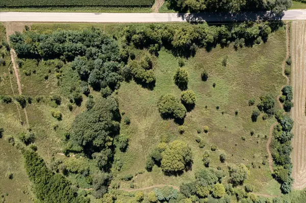 E7946 Upper Maple Dale Rd, Viroqua, WI 54665